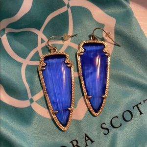 Kendra Scott Royal blue arrow head earrings